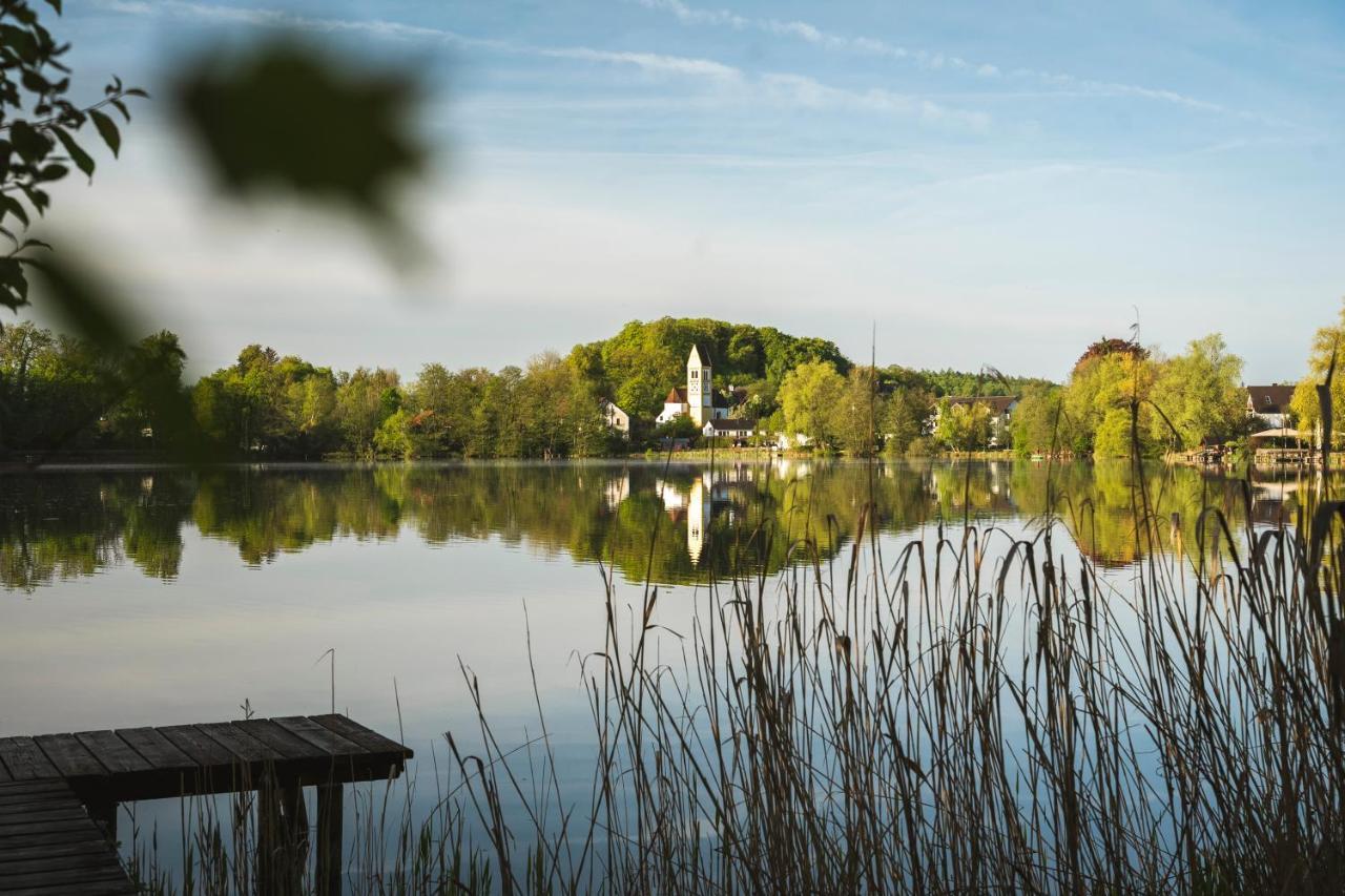 Sopherl Am See - Fruehstueck Auf Der Seeterrasse, Sehr Ruhig Und Wunderschoen Am See, 3 Minuten Nach Oberpfaffenhofen, Viele Radtouren, Restaurants & Cafes In Der Umgebung Веслинг Экстерьер фото