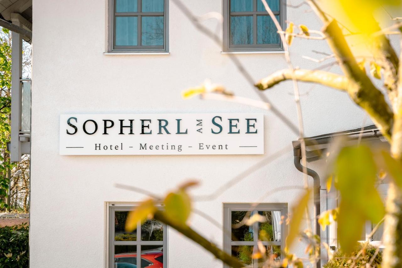 Sopherl Am See - Fruehstueck Auf Der Seeterrasse, Sehr Ruhig Und Wunderschoen Am See, 3 Minuten Nach Oberpfaffenhofen, Viele Radtouren, Restaurants & Cafes In Der Umgebung Веслинг Экстерьер фото