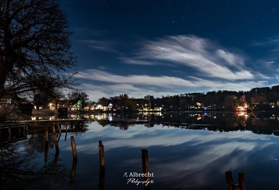 Sopherl Am See - Fruehstueck Auf Der Seeterrasse, Sehr Ruhig Und Wunderschoen Am See, 3 Minuten Nach Oberpfaffenhofen, Viele Radtouren, Restaurants & Cafes In Der Umgebung Веслинг Экстерьер фото